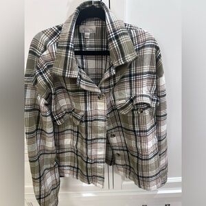 Brixton Women's Plaid cropped flannel - Green and White